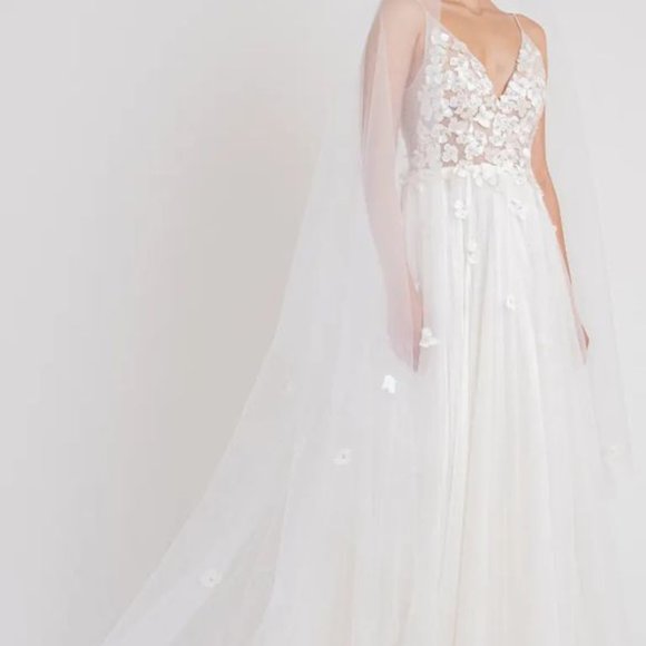 Jenny Yoo Ellison Veil Cathedral Length NEW - Picture 6 of 6